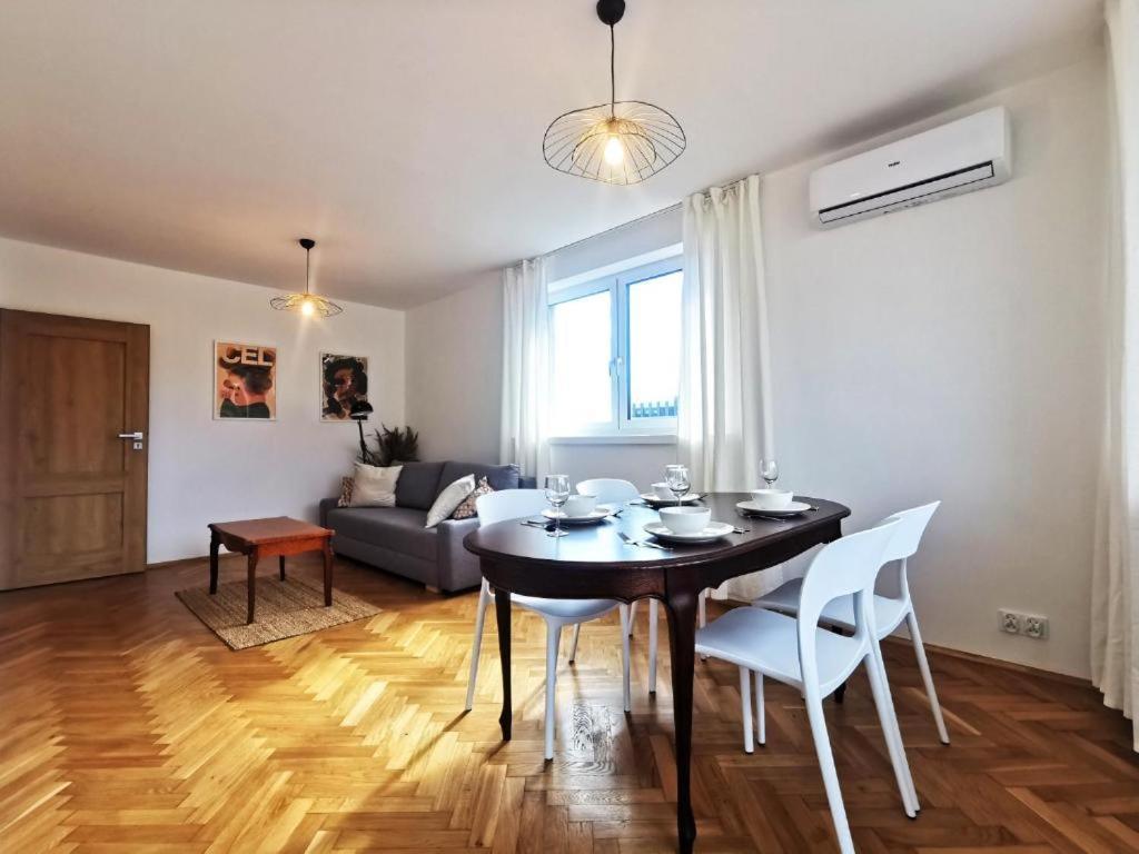 Wroc'Love Haukego Bosaka Check-In 24H Wrocław Exteriör bild